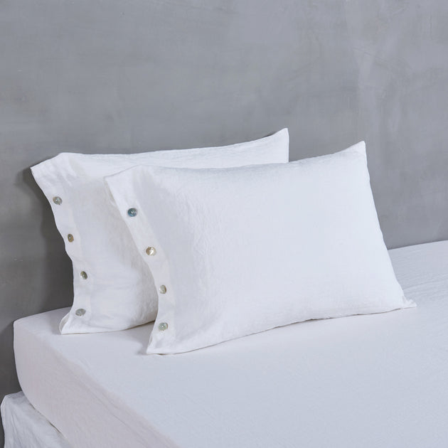 Shell Top Buttoned Linen Duvet Cover main image 1