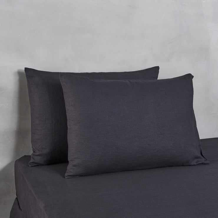 Housewife Linen Pillowcases Jet-Black (set of 2)