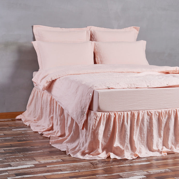 Gathered Ruffles Linen Coverlet