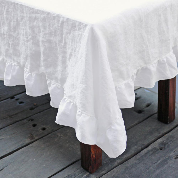 Tablecloth made from 100% Linen with Ruffles - Linenshed